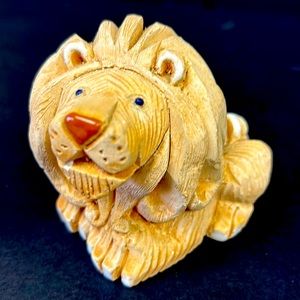 - Vintage retired ARTESANIA  RINCONADA  hand made Lion figure Made in Uru…